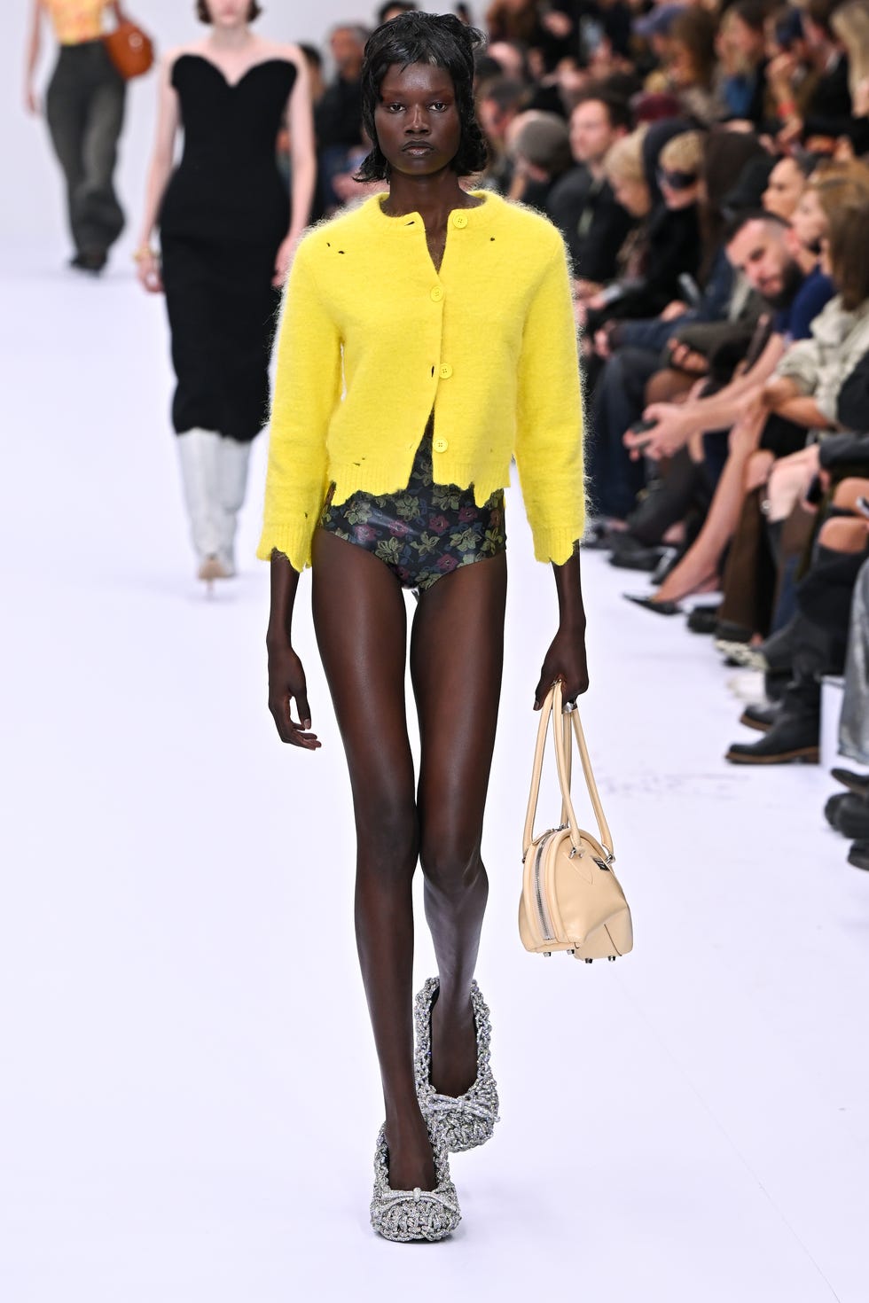 acne studios runway paris fashion week womenswear spring summer 2025